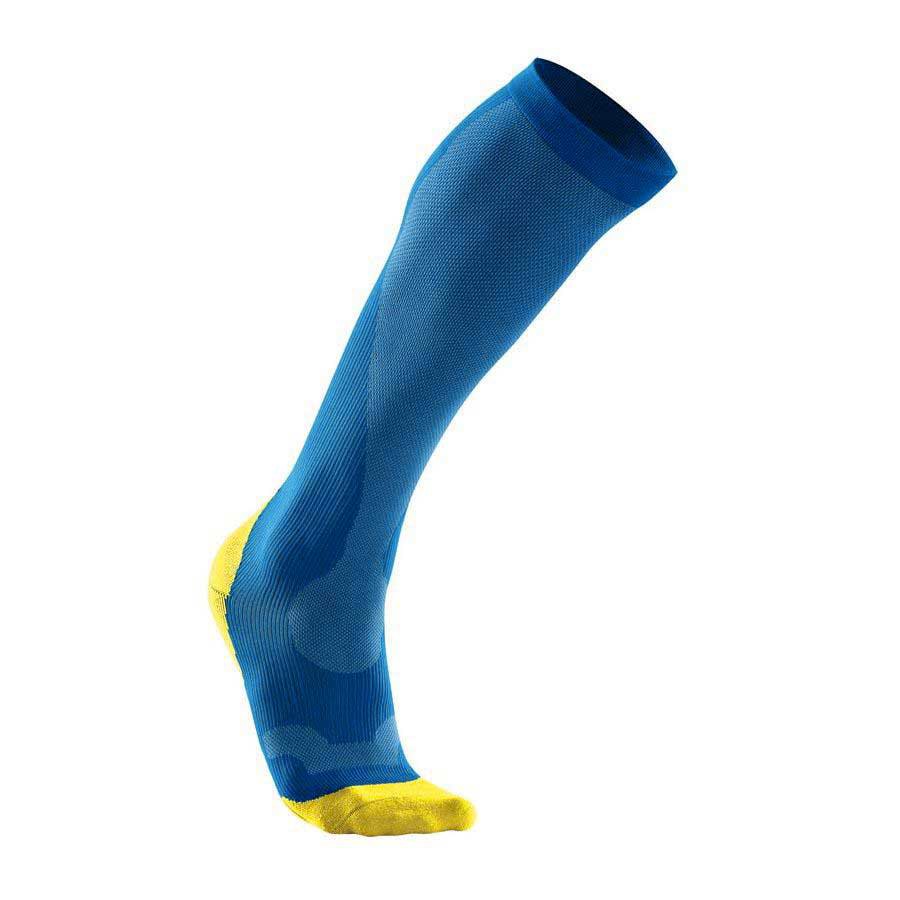 2xu-compression-perf-run-vibrant-socks
