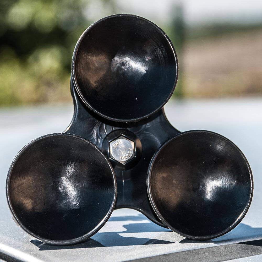 Action outdoor Triple Suction Cup