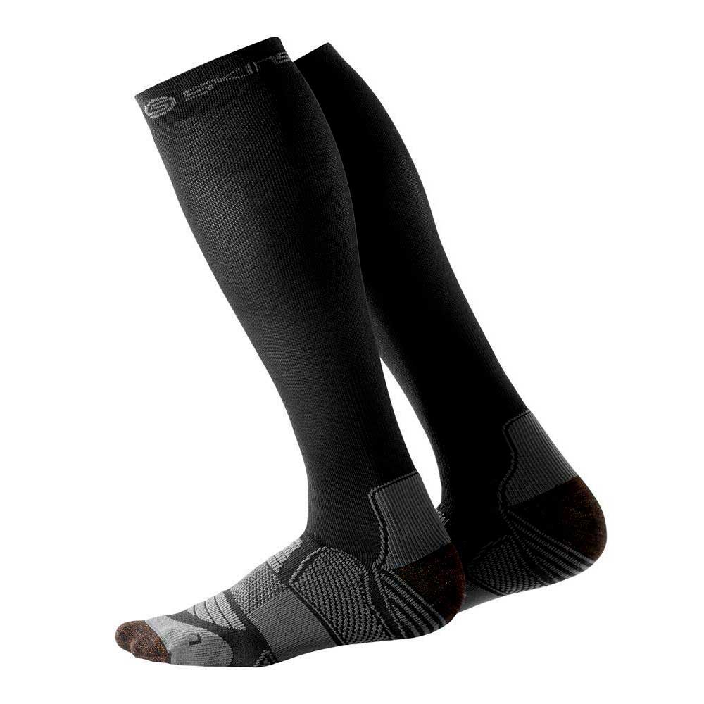 skins-essentials-comp-active-socks