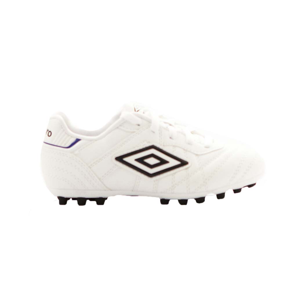 umbro-speciali-eternal-club-ag-football-boots
