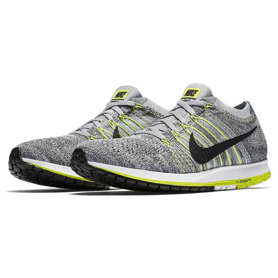 Nike Flyknit Streak Running Shoes