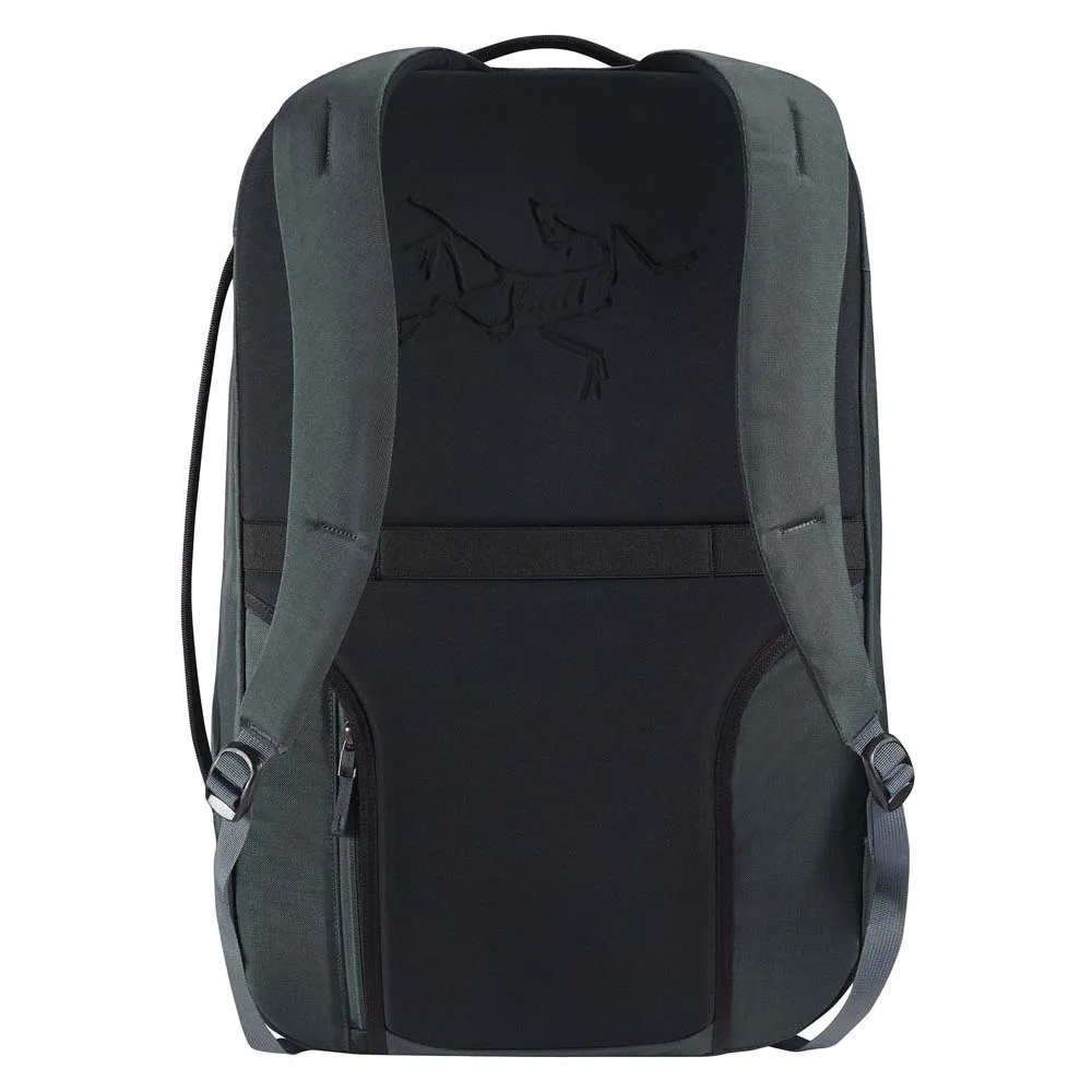 Arc'teryx Blade 28L Backpack | Trekkinn