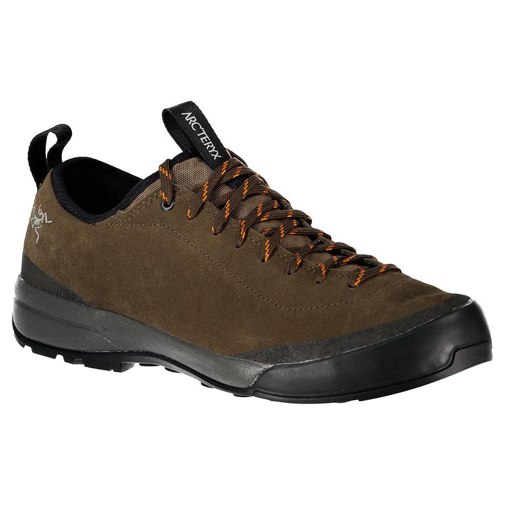 arc-teryx-acrux-sl-leather-goretex-hiking-shoes