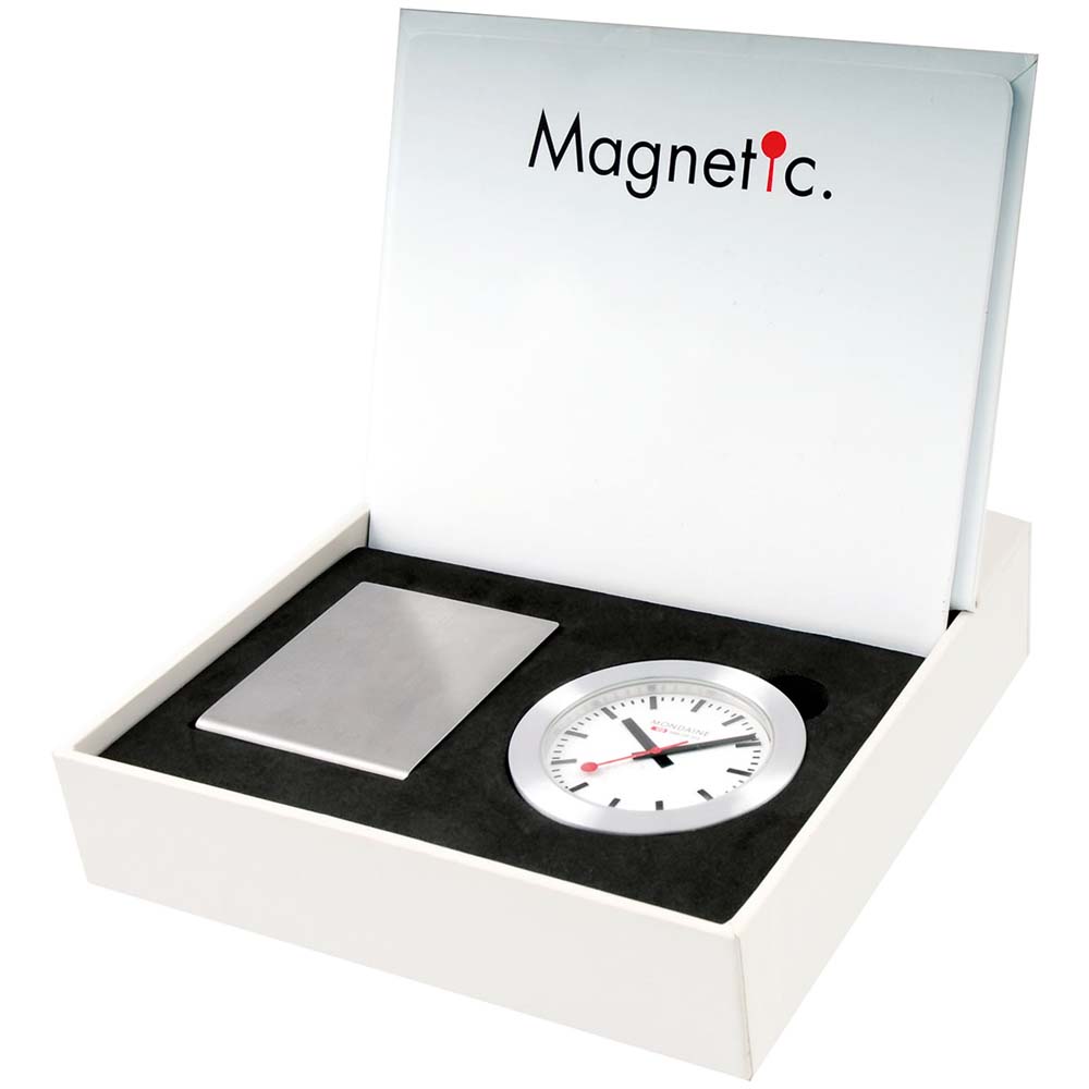 Mondaine Magnet Watch