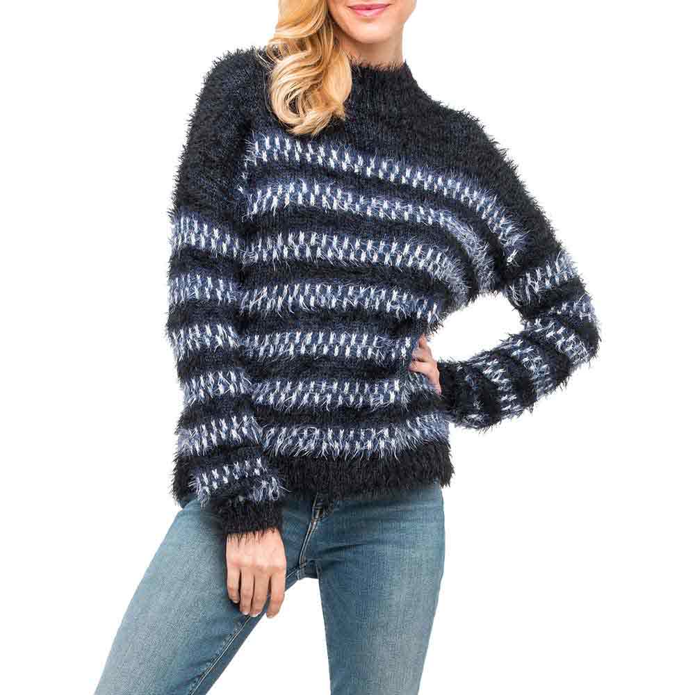 lee-relaxed-striped-knit