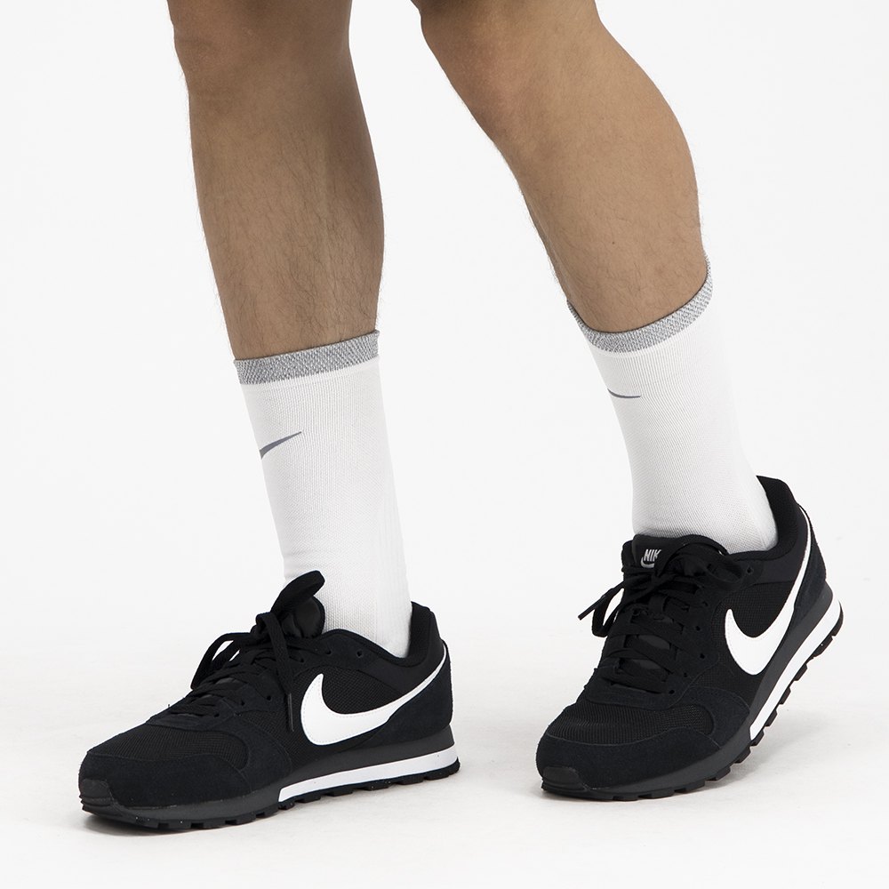 capaciteit Fietstaxi Omgeving Nike MD Runner 2 Trainers Black | Dressinn