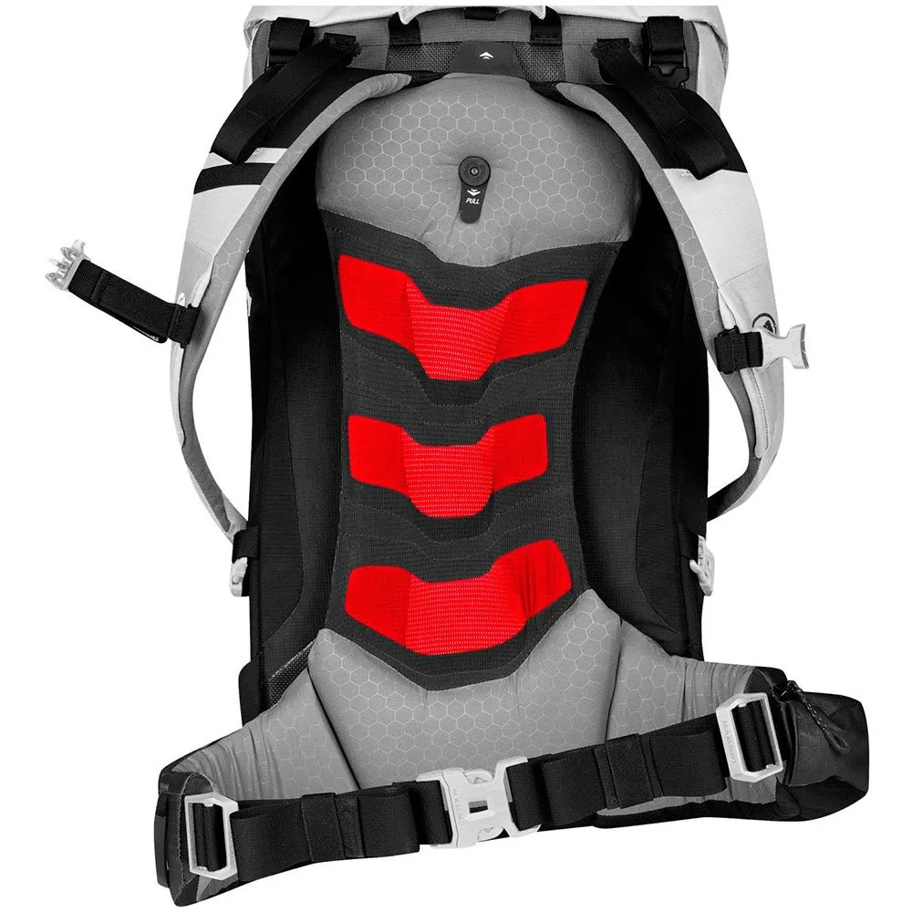 Mammut Trea Spine 35L Backpack | Trekkinn バックパック display picture 1