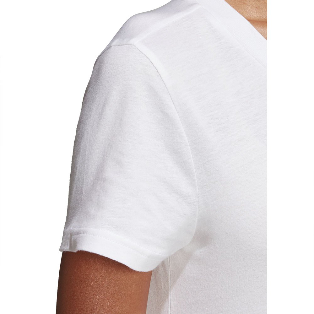 adidas Essentials Linear Slim T-shirt med korta ärmar