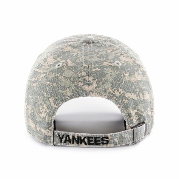 47 New York Yankees Phalanx Clean Up Cap