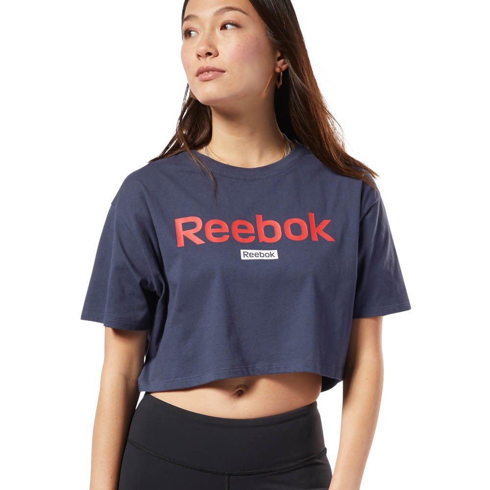 reebok-training-essentials-linear-logo-crop