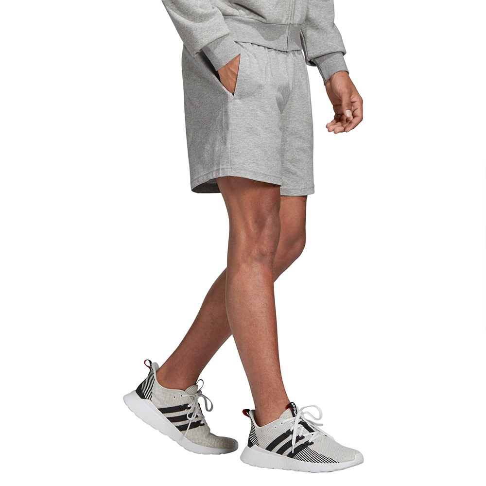 adidas Pantalones cortos Essentials Plain Single Jersey Regular