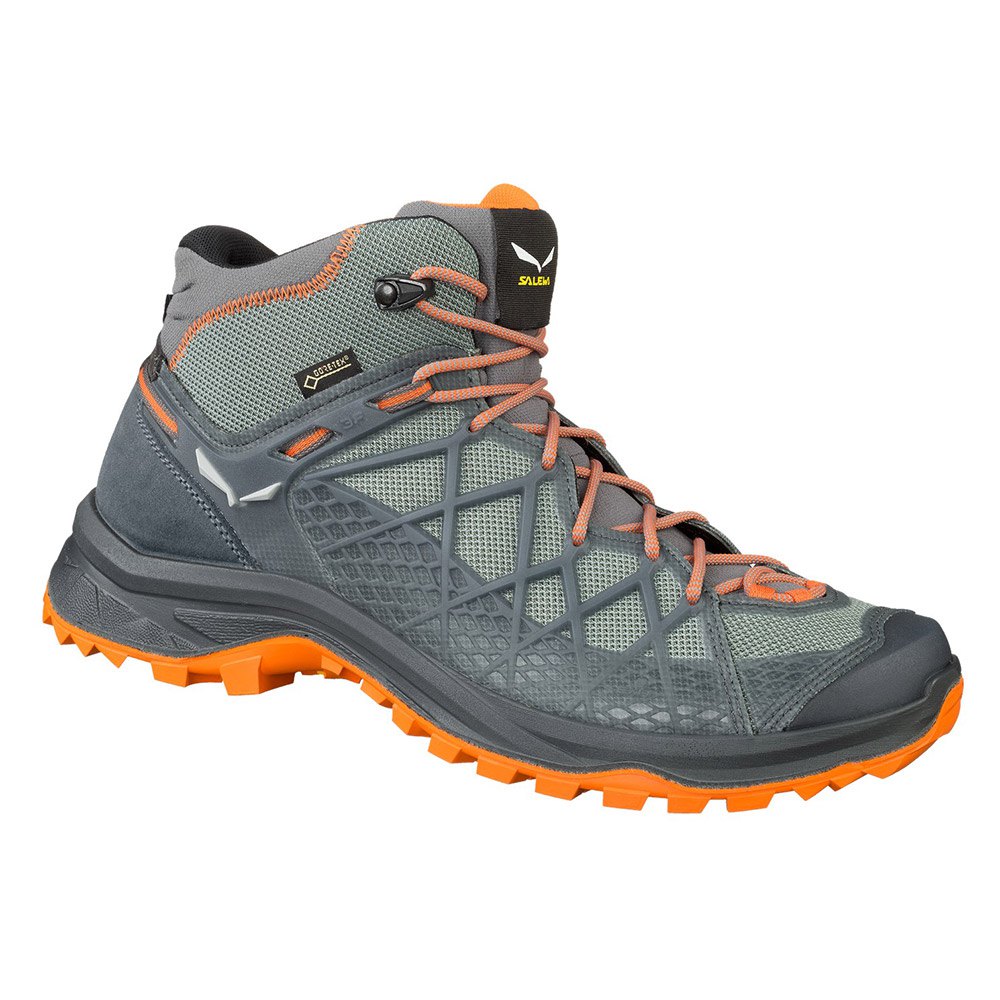 salewa-wild-hiker-mid-goretex-hiking-boots