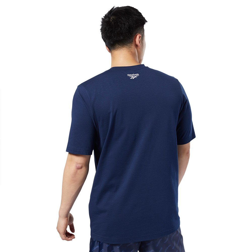Reebok classics Logo Pocket Short Sleeve T-Shirt