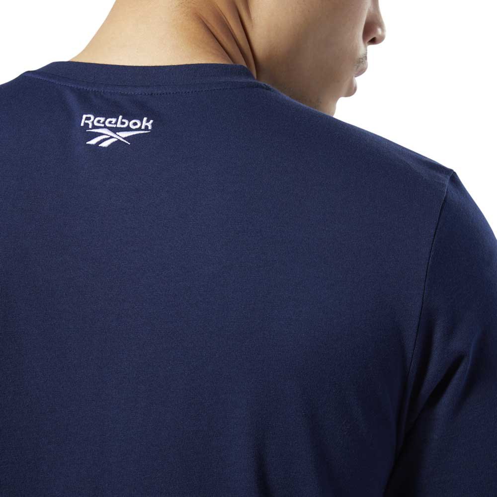 Reebok classics Logo Pocket Short Sleeve T-Shirt