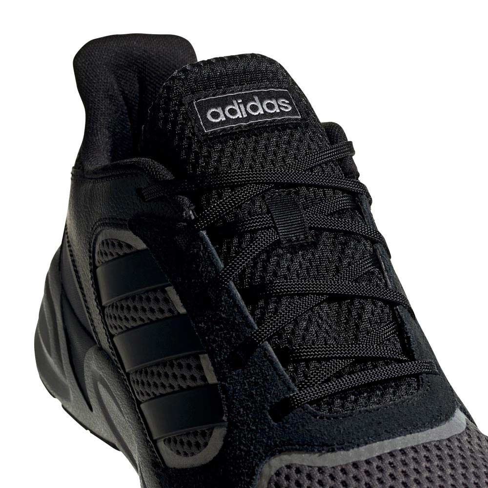 adidas 90s Valasion running shoes
