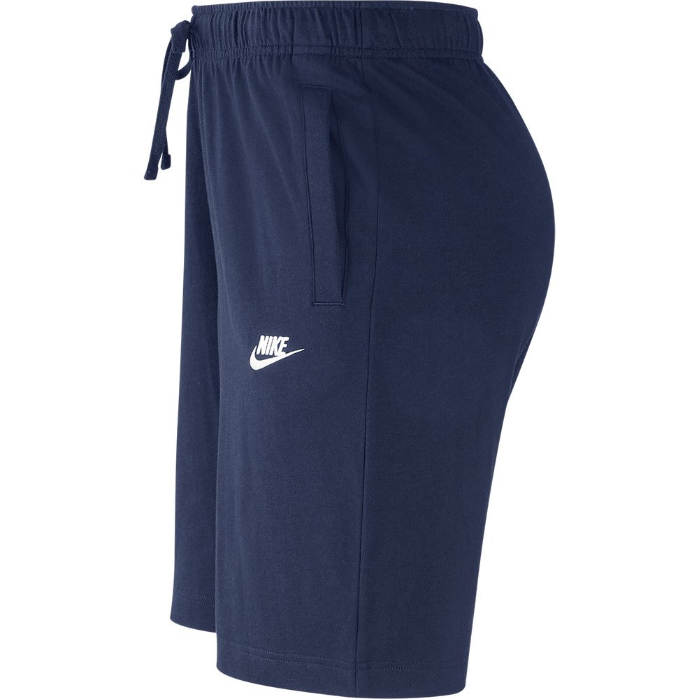 Nike Sportswear Club shorts