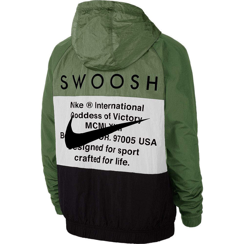 Nike Jaqueta Sportswear Swoosh