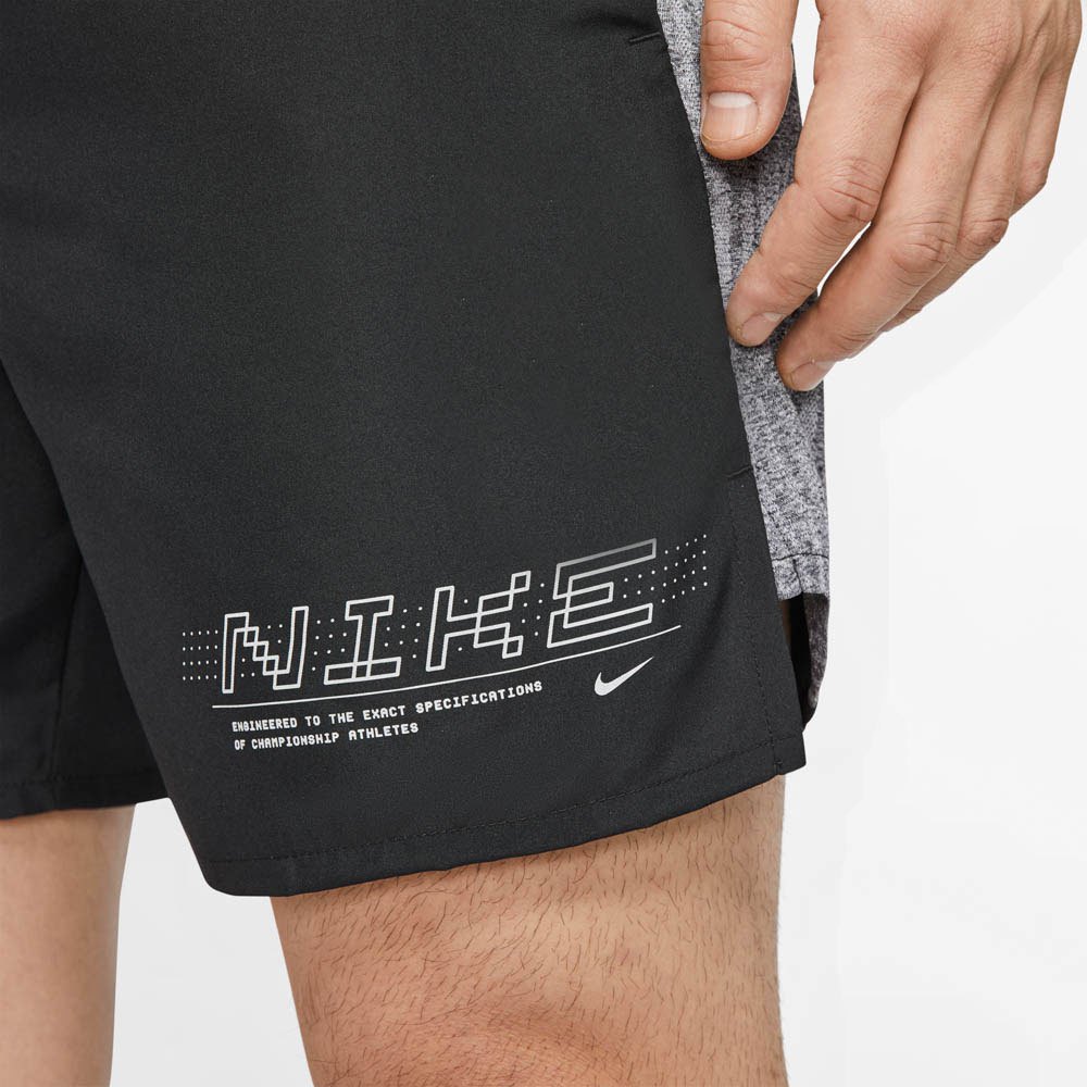 Nike Korte Bukser Challenger Graphic FF 7´´