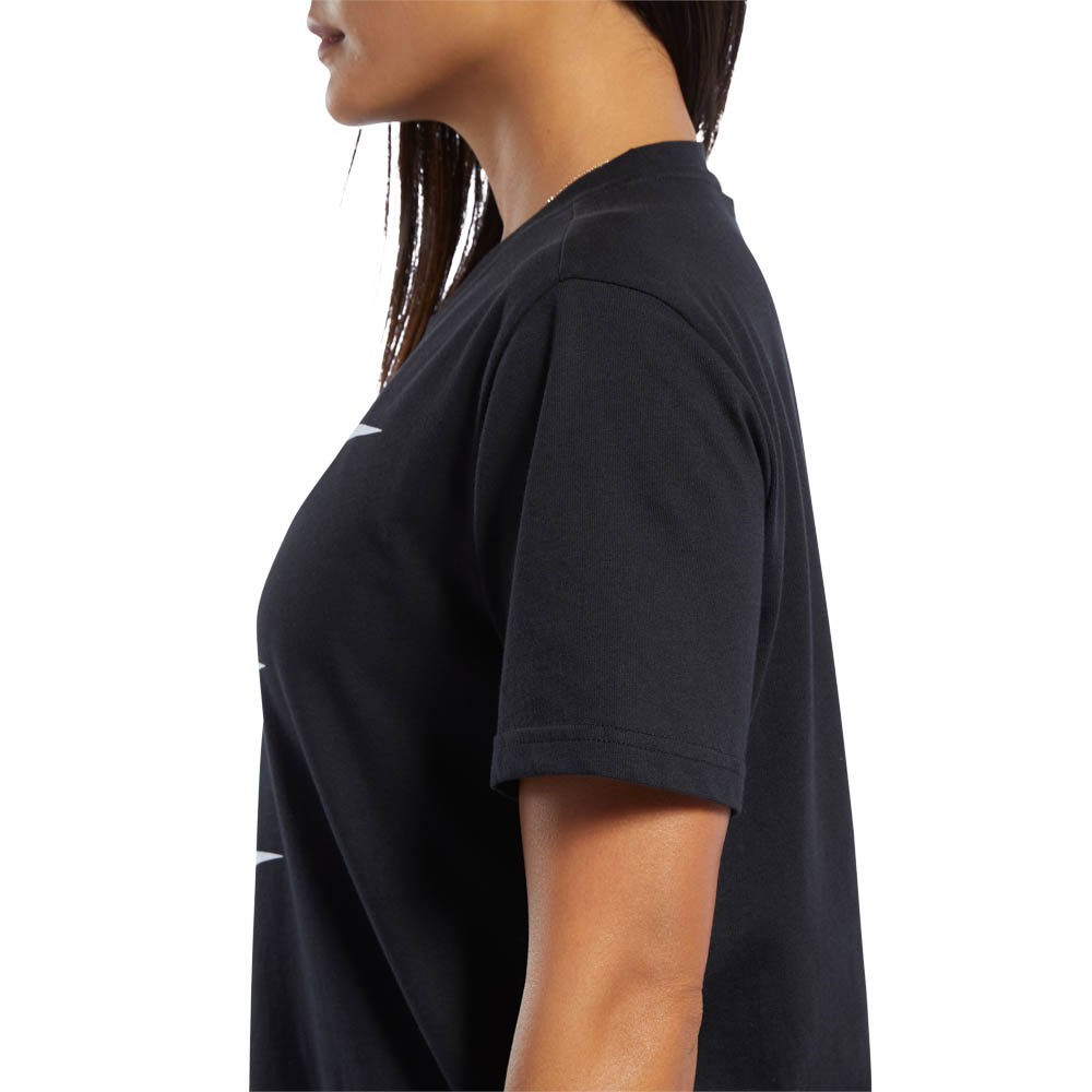 Reebok classics Foundation Vector Repeat Big Short Sleeve T-Shirt