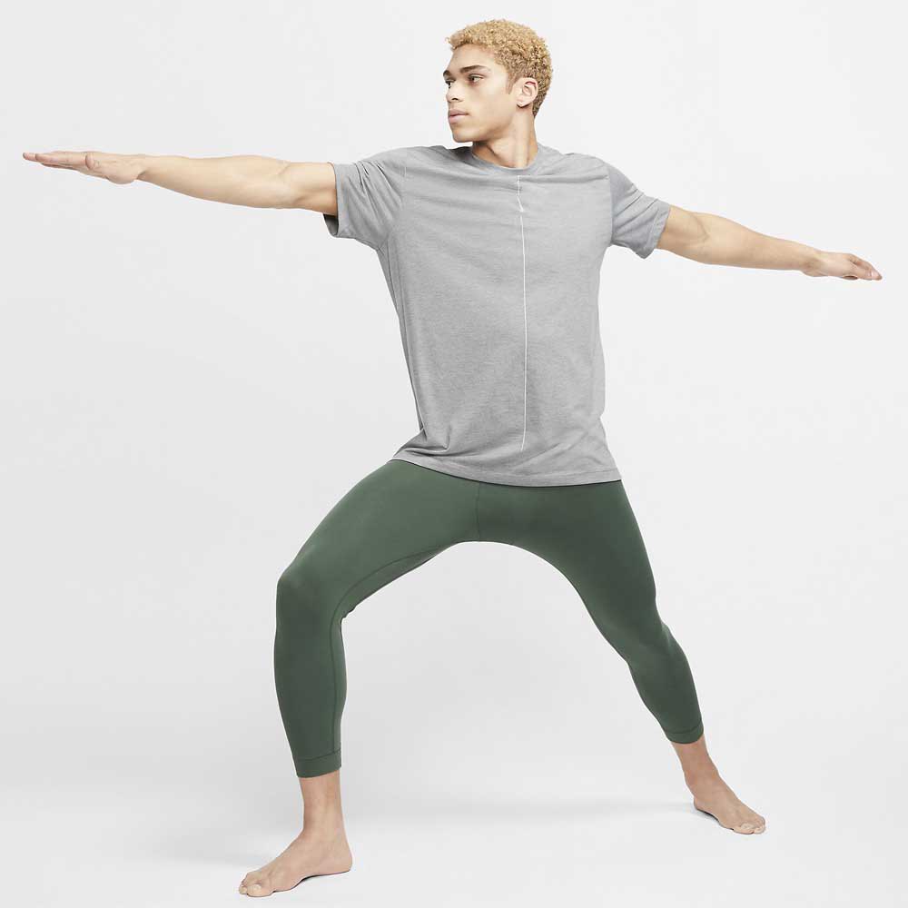 Nike Camiseta Manga Corta Yoga Dri Fit