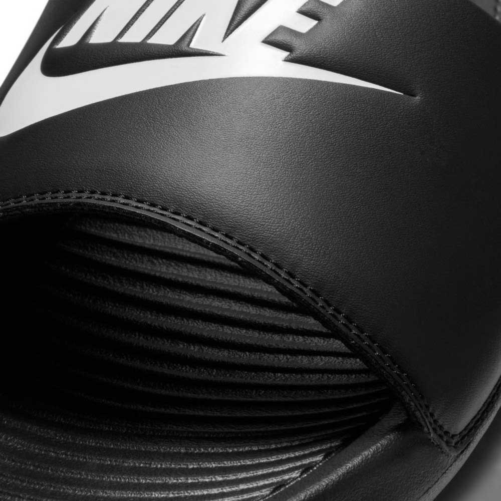 Nike Victori One flip-flops