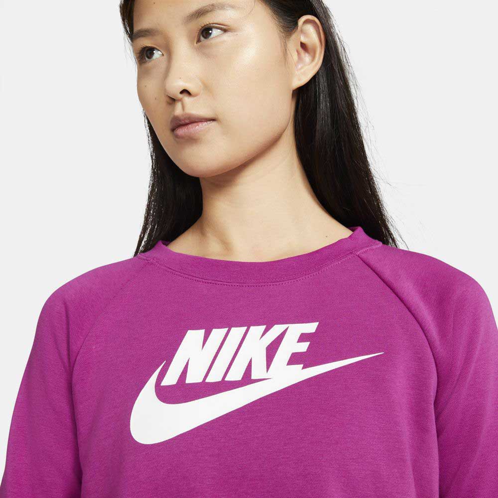 Nike Sportswear Essential Long Sleeve T-Shirt