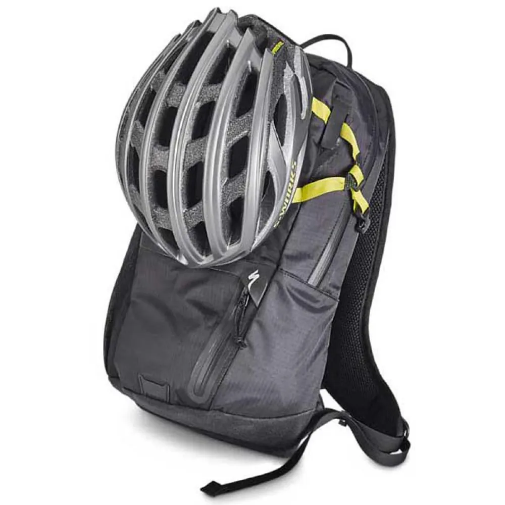 Specialized Women\'s Base Miles Featherweight Backpack Cyklistický batoh Specialized Base Miles Featherweight  main image 3