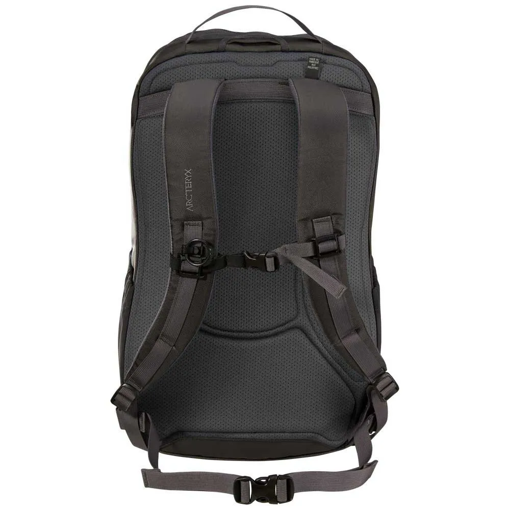 Arc'teryx Mantis 32L Backpack | Trekkinn バックパック