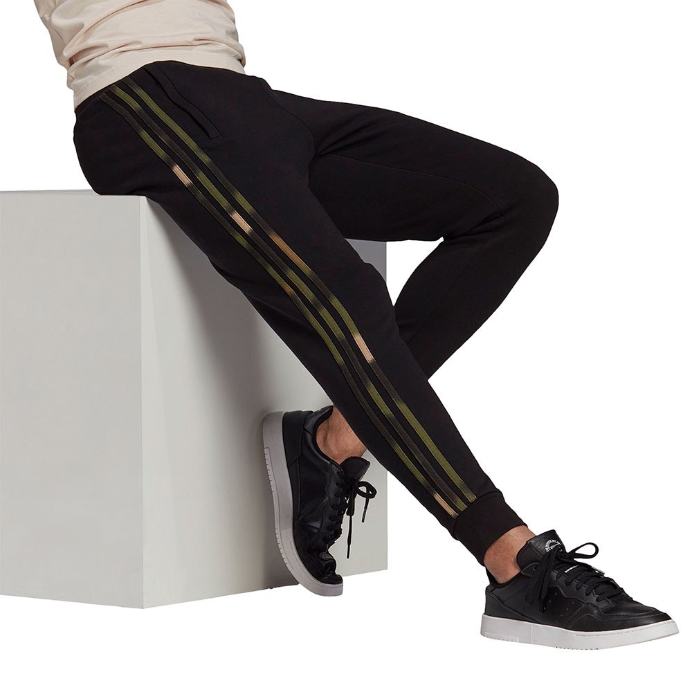 adidas Originals Graphics Camo Pants Black | Dressinn
