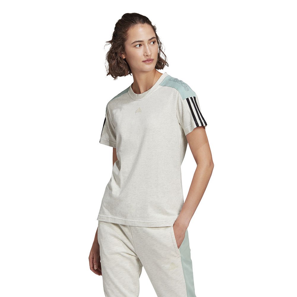 adidas-essentials-logo-colorblock-t-shirt-met-korte-mouwen
