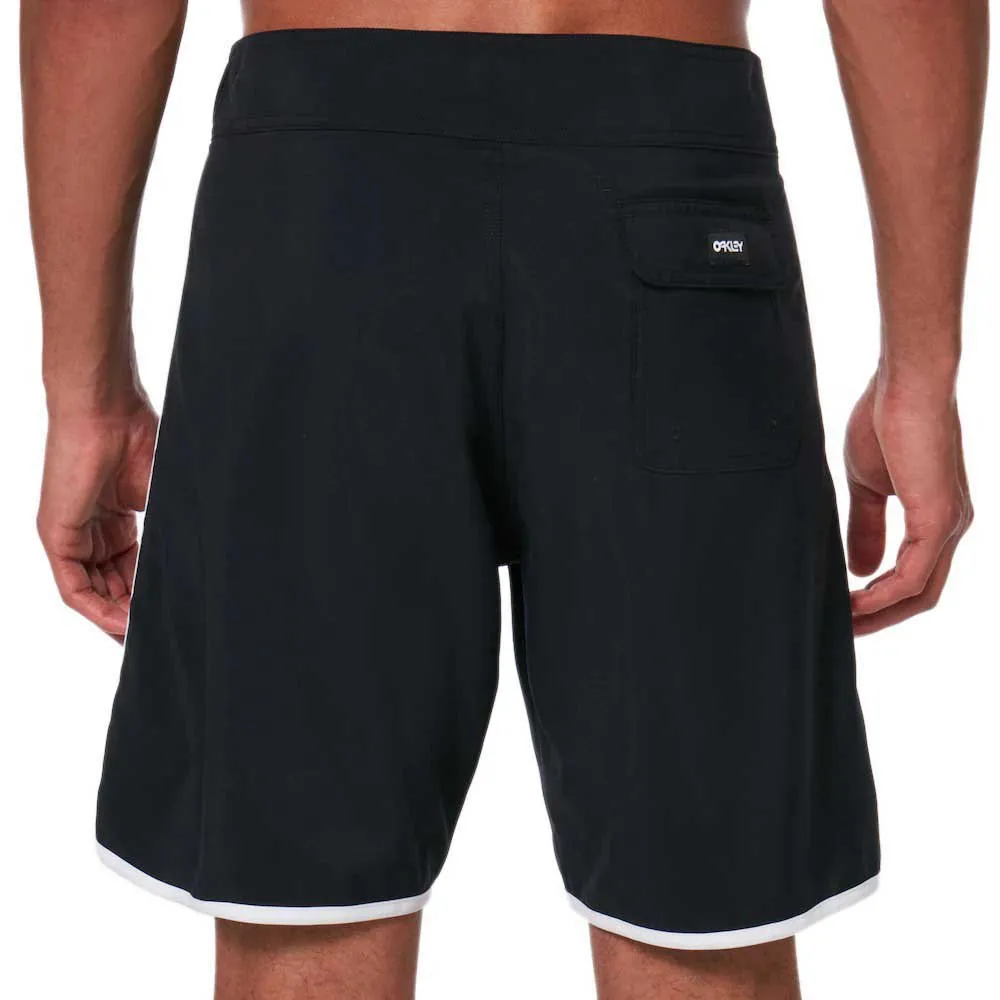 Oakley Badbyxor Solid Crest 19´´ Svart | Dressinn