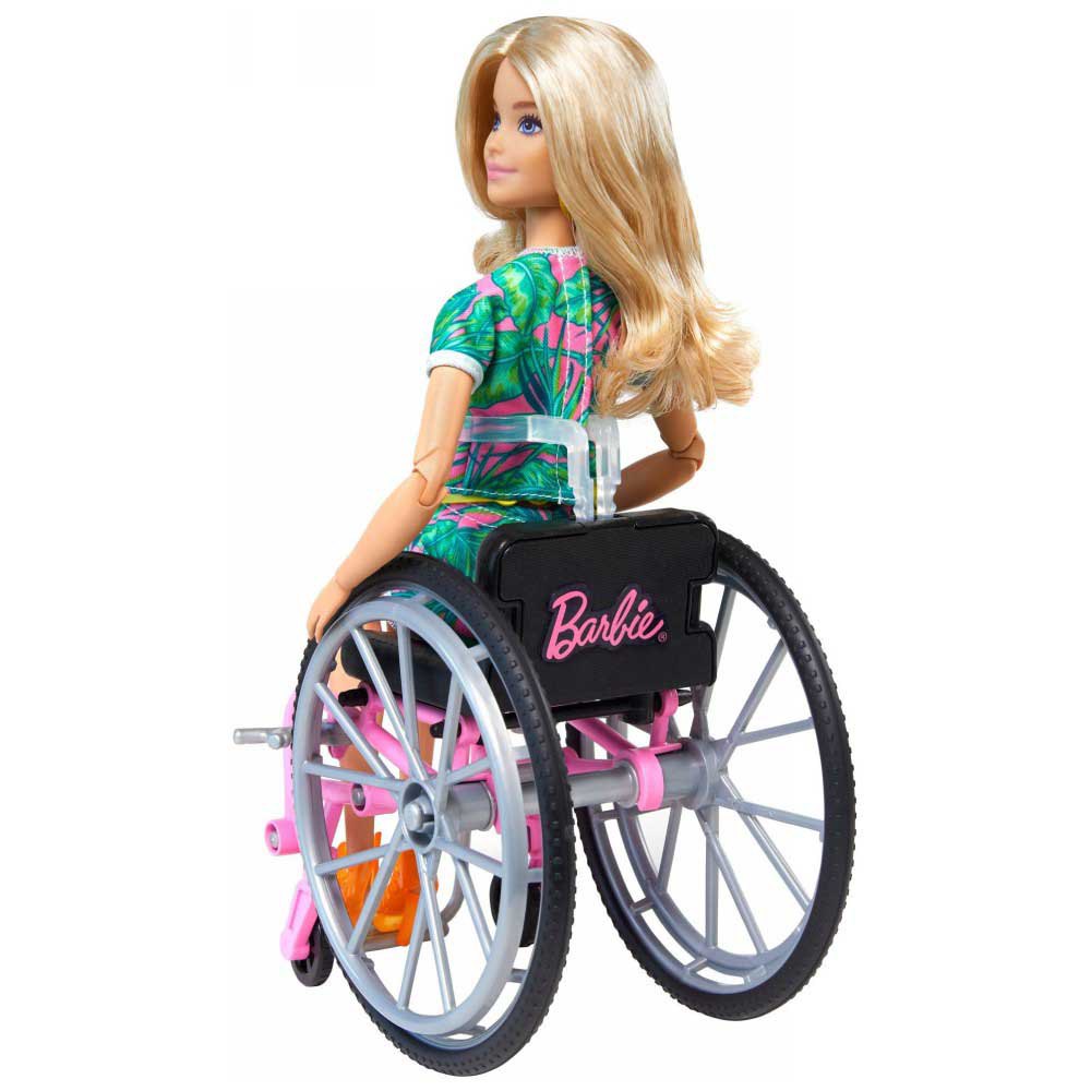 Mattel GRB93 rampa y accesorios de moda Barbie Fashionista Muñeca con silla de ruedas 