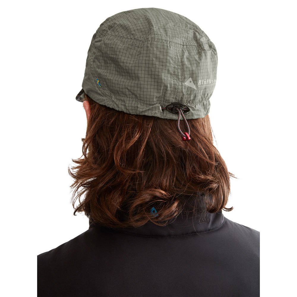 klattermusen-ansur-kapelusz