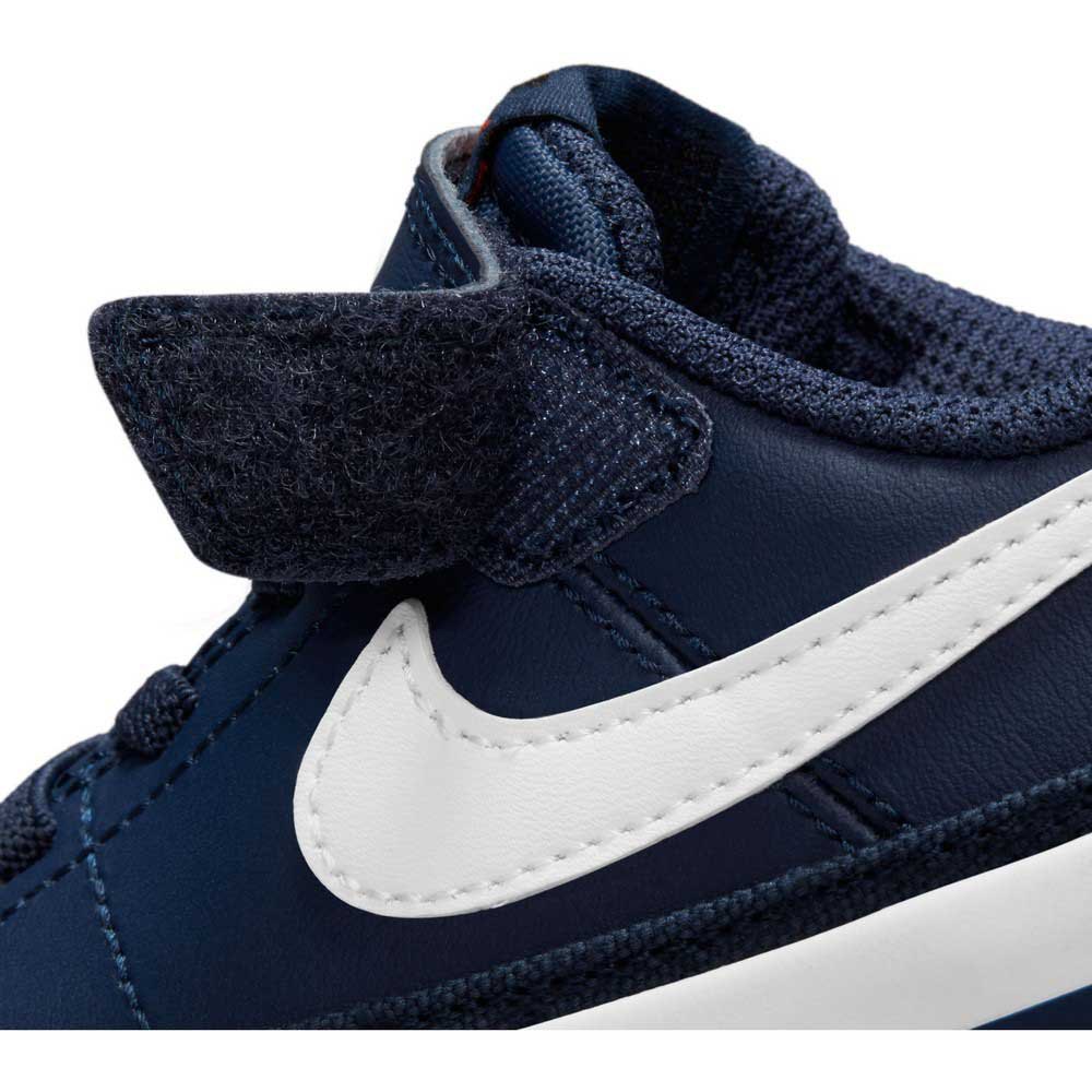 Nike Skoe Court Legacy
