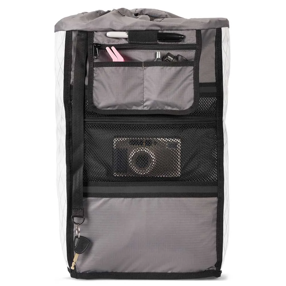 Chrome Tensile Rucksack – 25 Liter, Weiß, Robustes Alltagsdesign