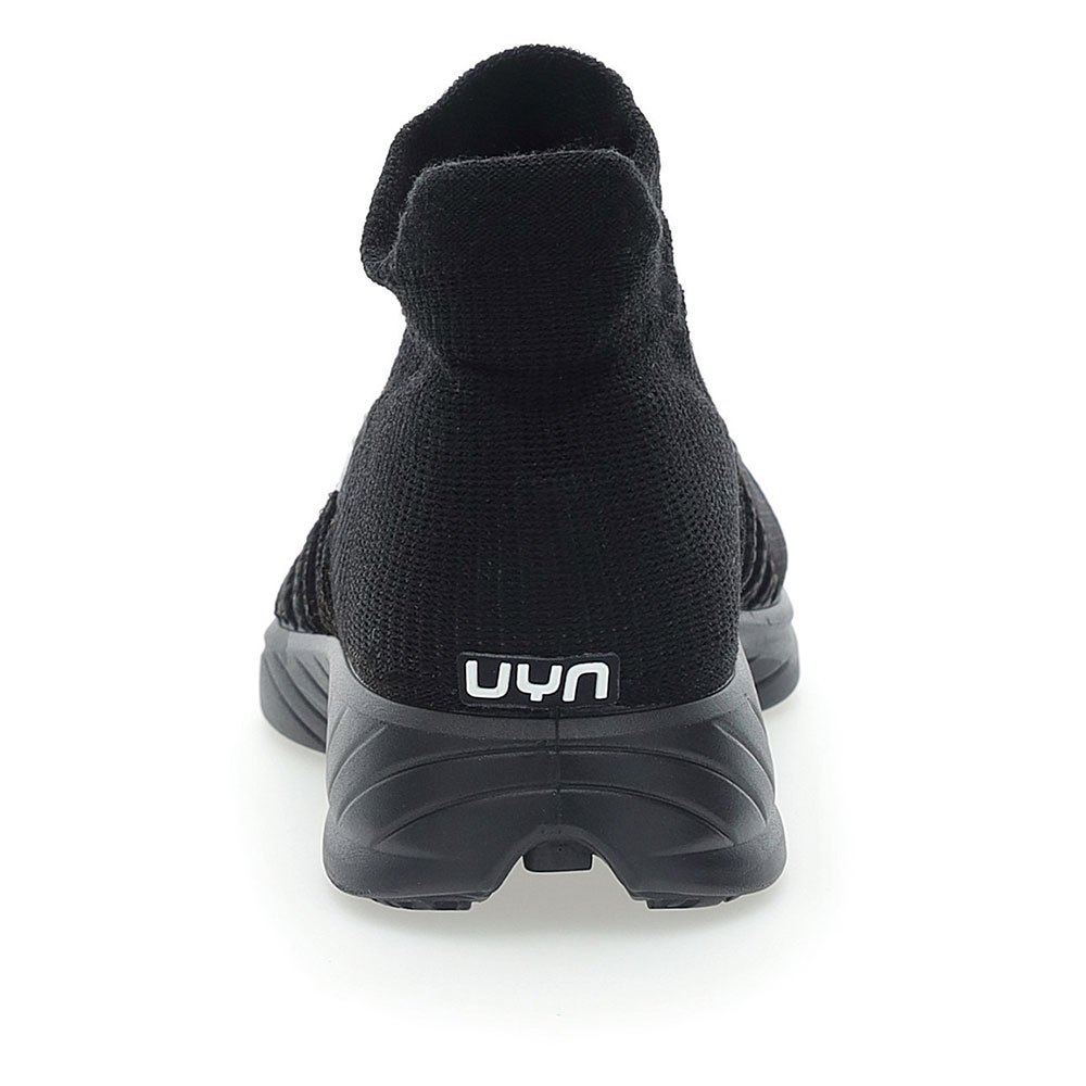 UYN X-Cross running shoes