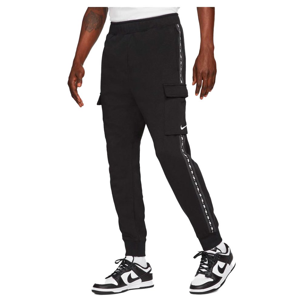 markering merk op meisje Nike Sportswear Repeat Cargo Pants Black | Dressinn