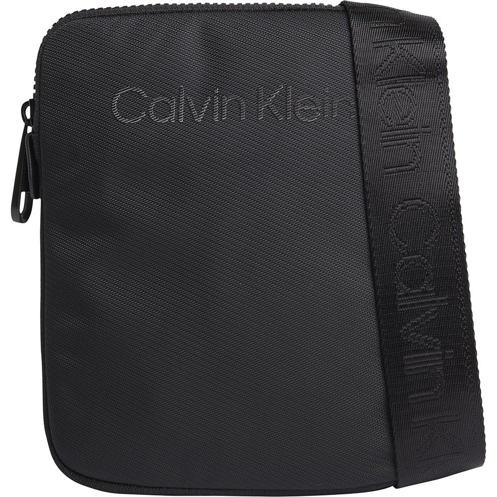 Calvin klein Code FlatpaS Crossbody Black | Dressinn