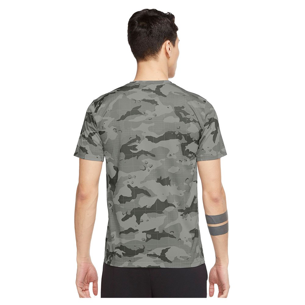 Nike Dri Fit Legend Camo Printed T-shirt met korte mouwen