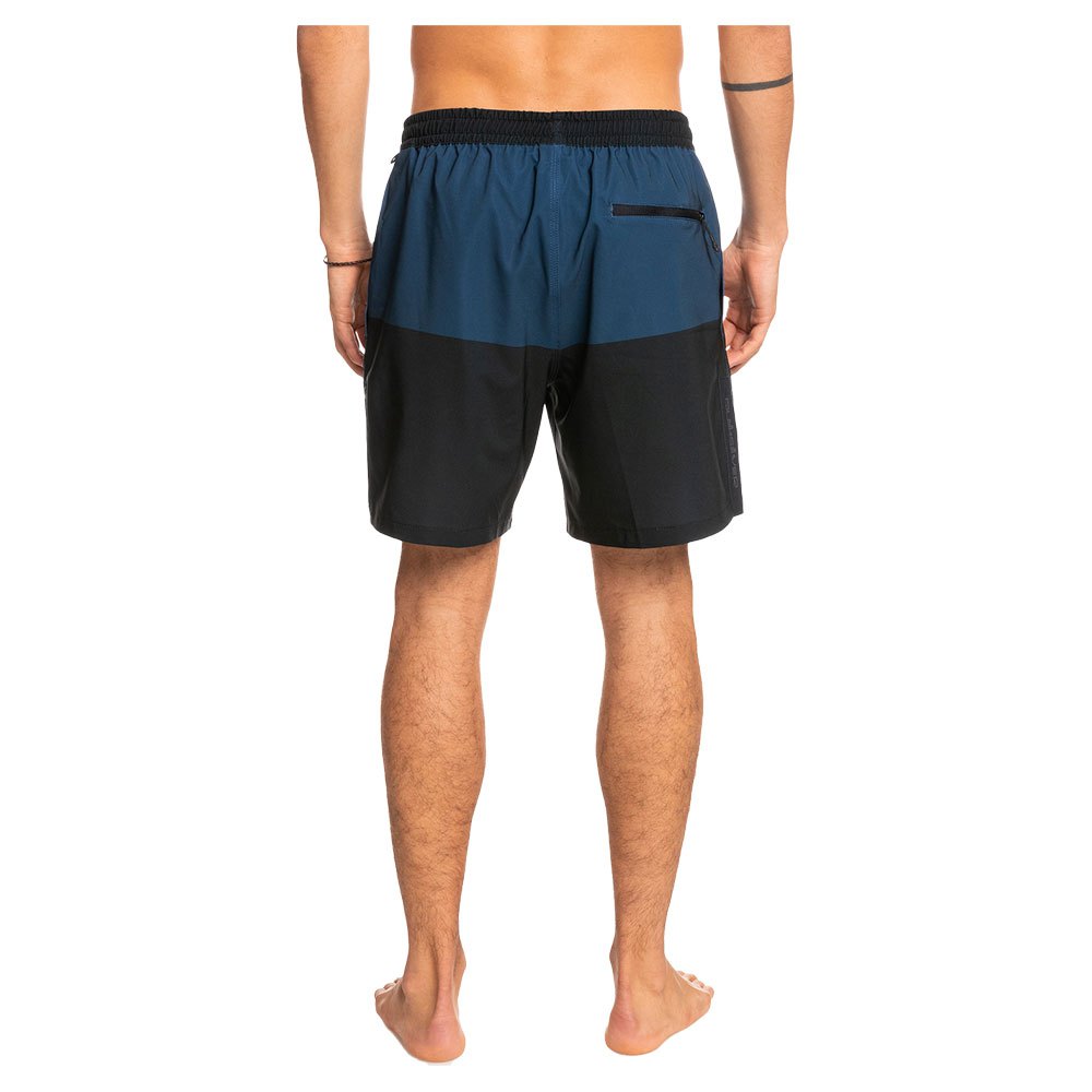 Quiksilver 031 MENS EX-COND QUIKSILVER BLACK EMBROIDERED BOARDSHORTS SZE 30 $70 RRP. 