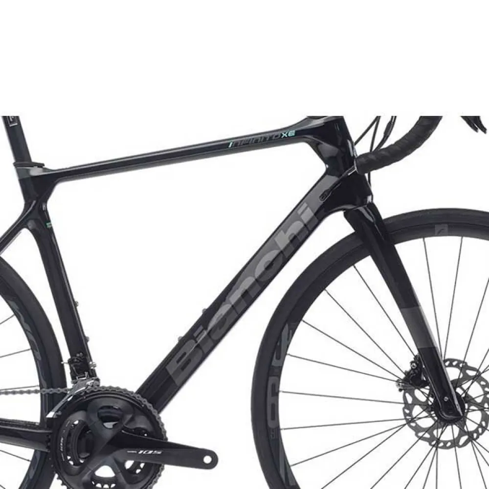 Bianchi Infinito shimano 105 フルカーボン(美品)