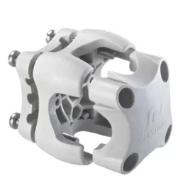 plastimo-standardowy-uchwyt-błotnika-1-100