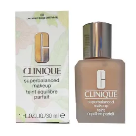 clinique-base-de-teint-superbalanced-makeup-08