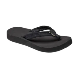 reef-cushion-breeze-flip-flops