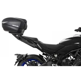 shad-yamaha-niken-900-top-case-bagmontering