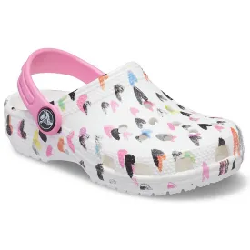 crocs-esclops-classic-heart-print