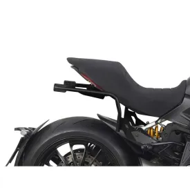 shad-3p-system-ducati-diavel-1260-montering-av-sidovaskor