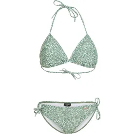 protest-bikini-citra-triangle