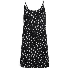 protest-jasmin-hihaton-mekko