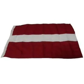 goldenship-letlands-flag